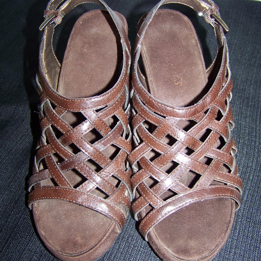 Aerosoles Wedge Sandals Cage Plush Brown 6 M